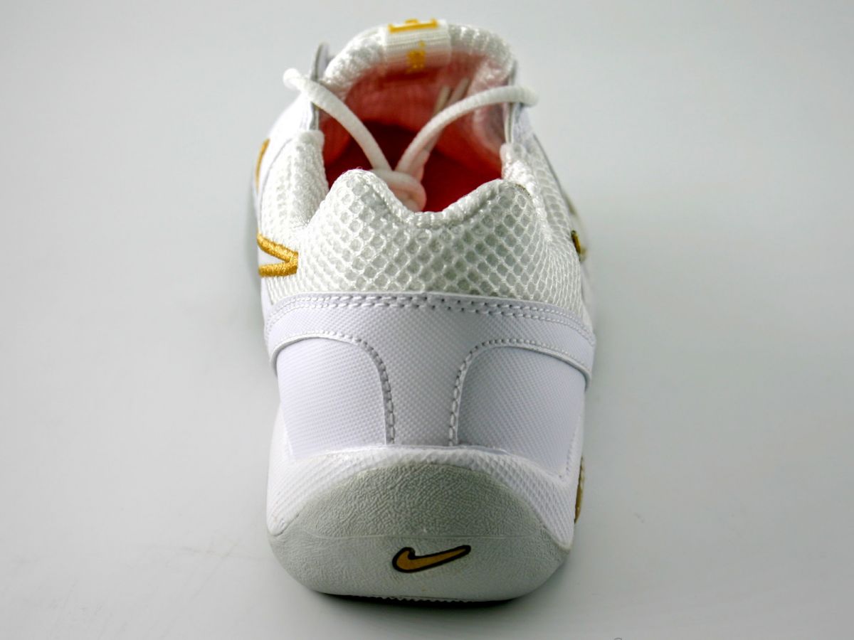 Nike Air Zoom Fencing Shoes Platinum/Gold - Image 3